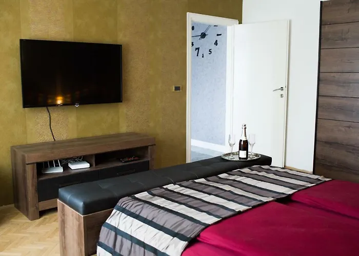 Διαμέρισμα Golden Mirror